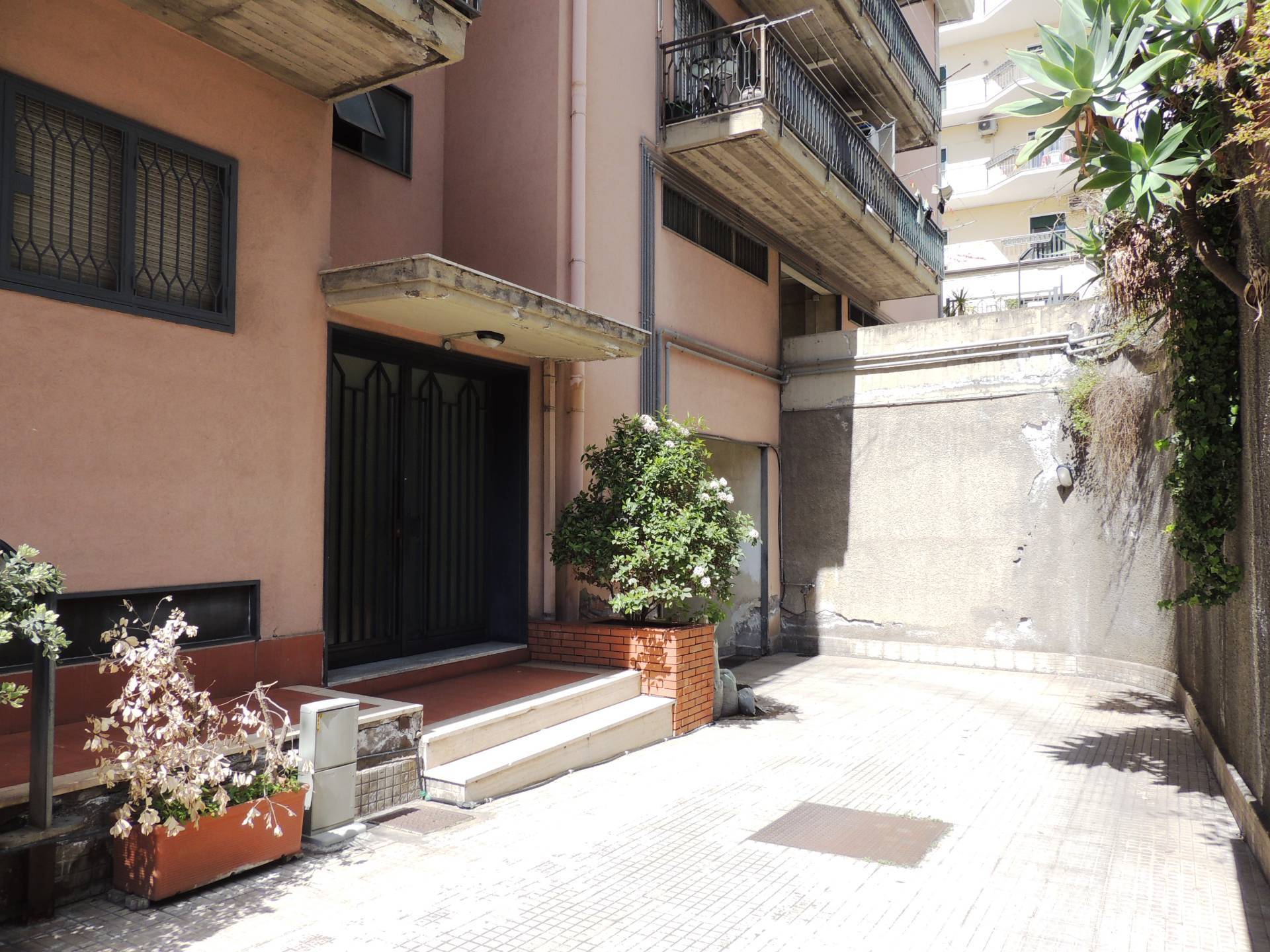 Trilocale in vendita a Catania, Zona centro