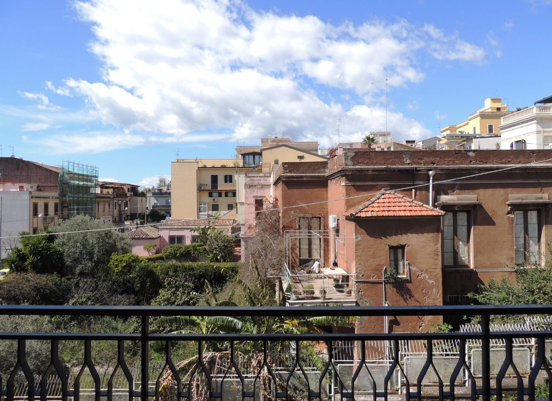 Trilocale in vendita a Catania, Zona centro