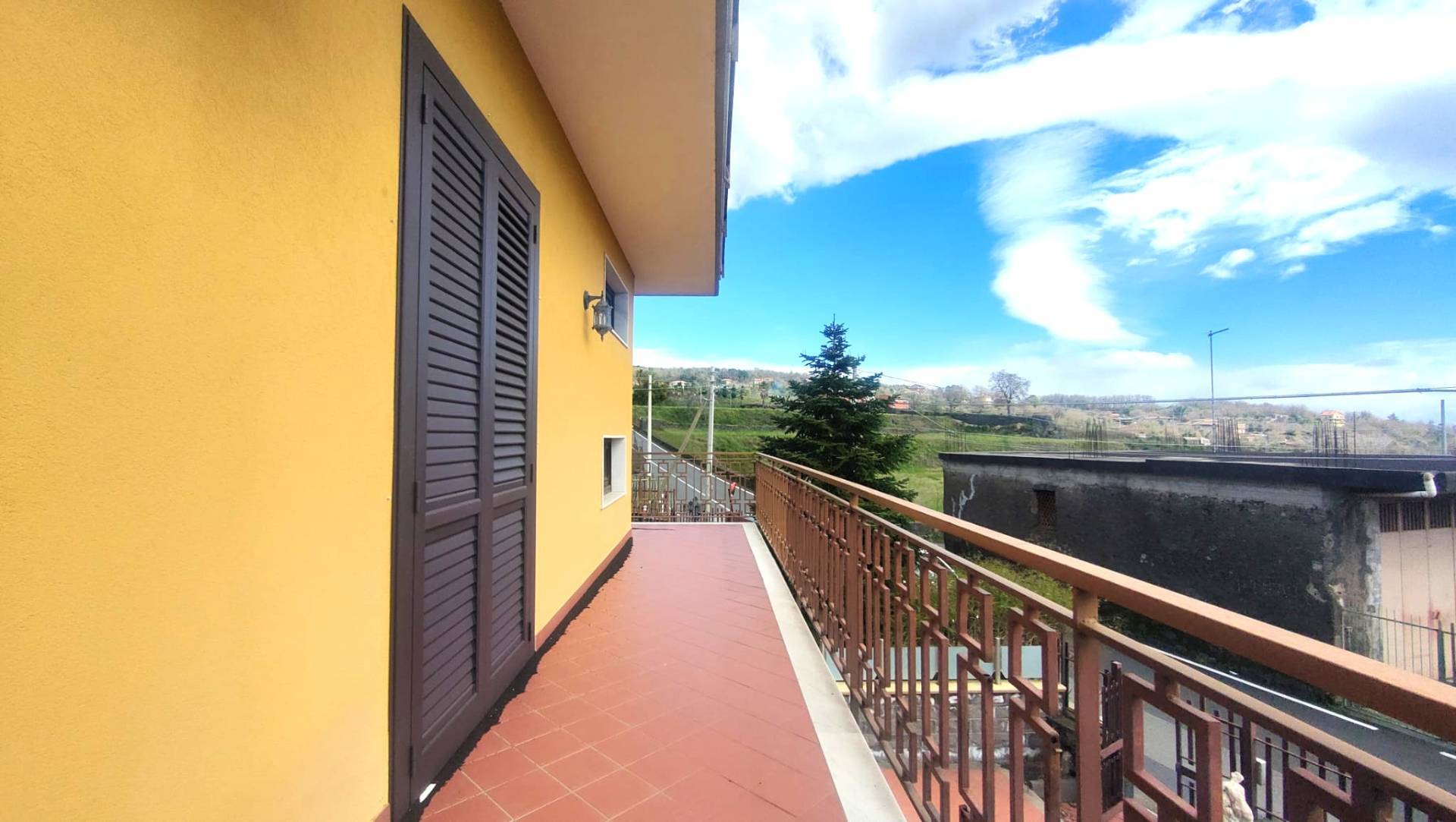 Quadrilocale in vendita a Zafferana Etnea