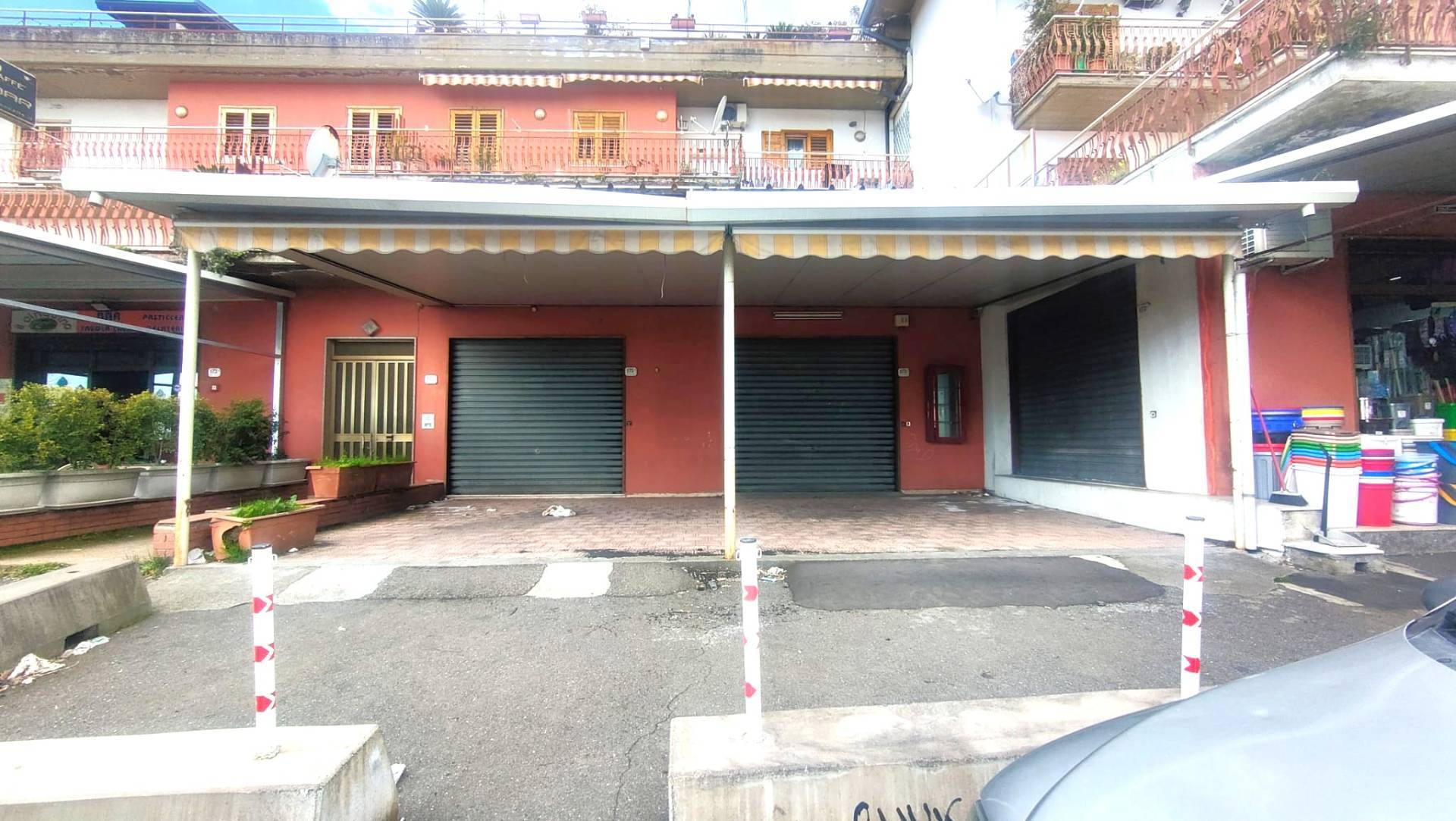 Locale commerciale in affitto a Zafferana Etnea