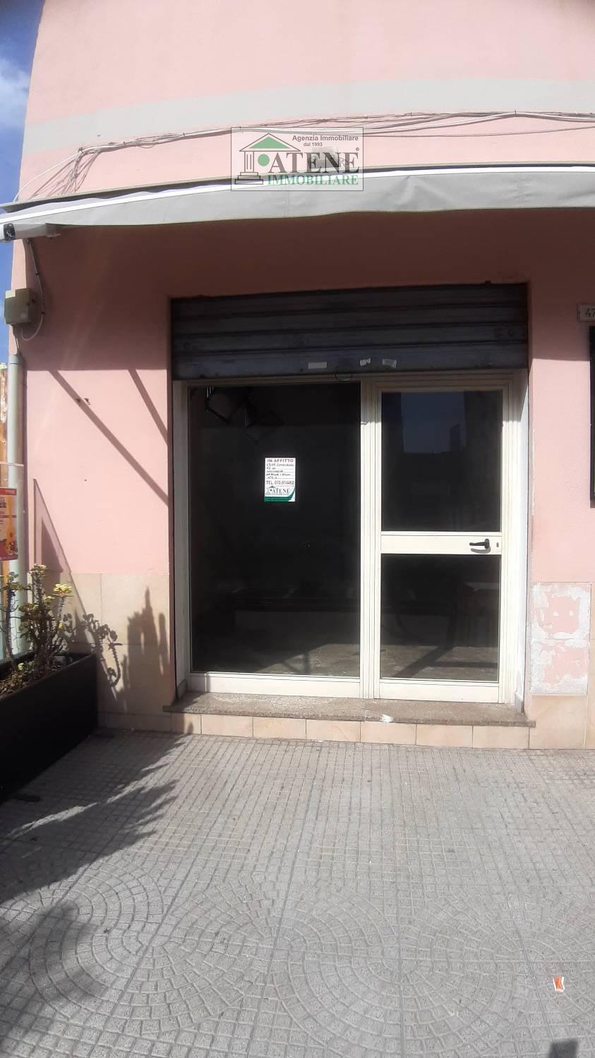 Locale commerciale in affitto a Quartu Sant'Elena