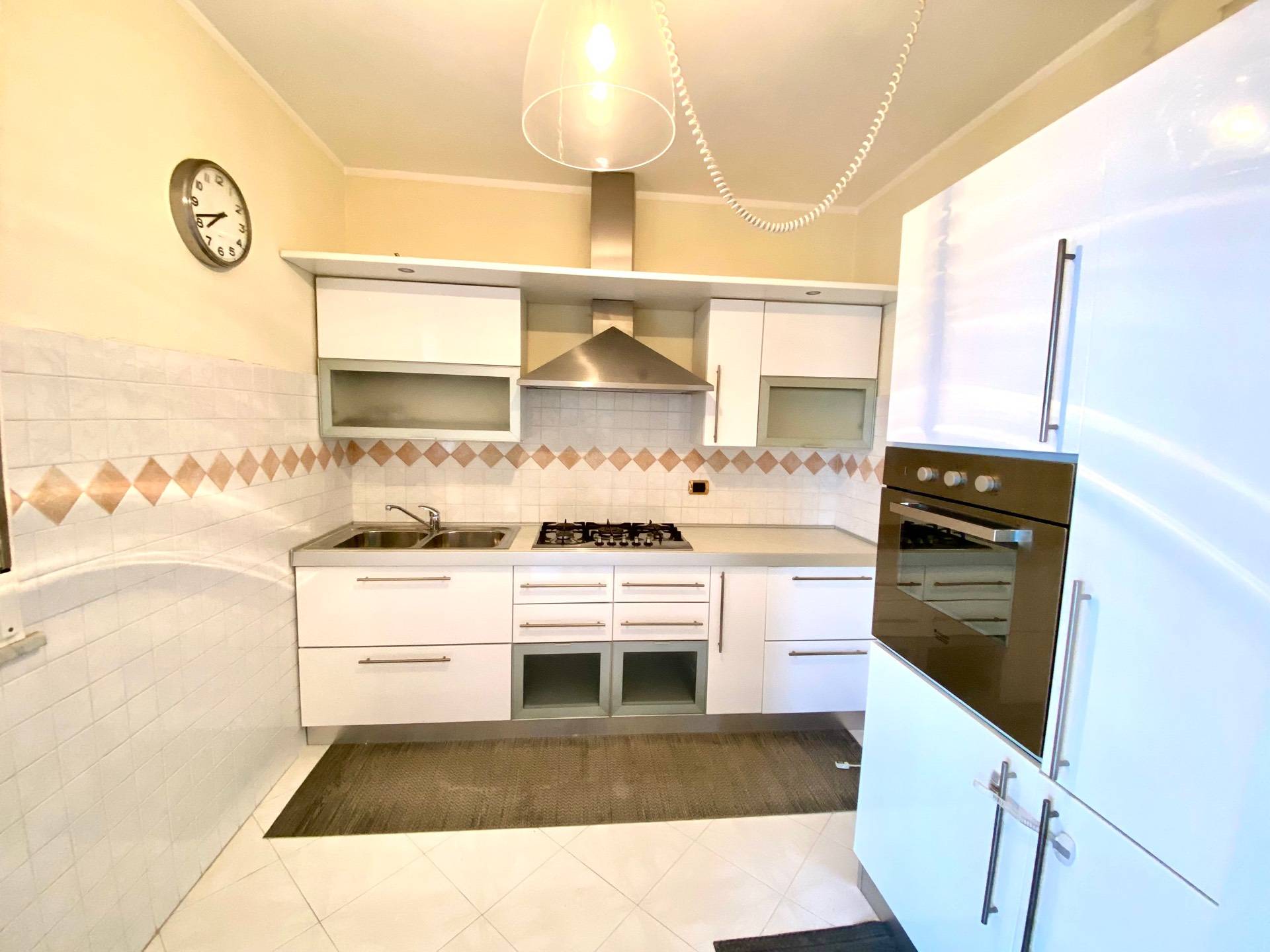 Appartamento in vendita a Viareggio, Viareggio