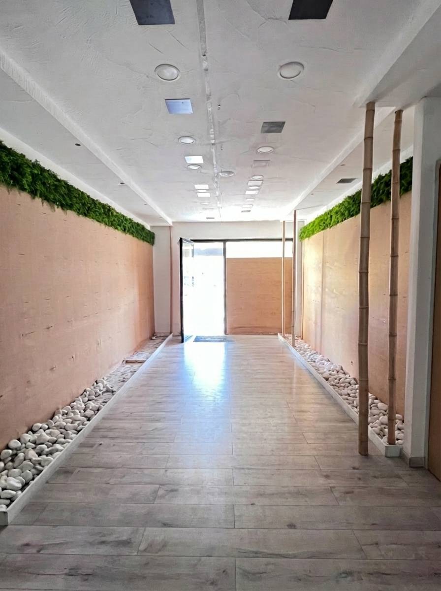 Locale commerciale in affitto a Viareggio, Lungo Mare