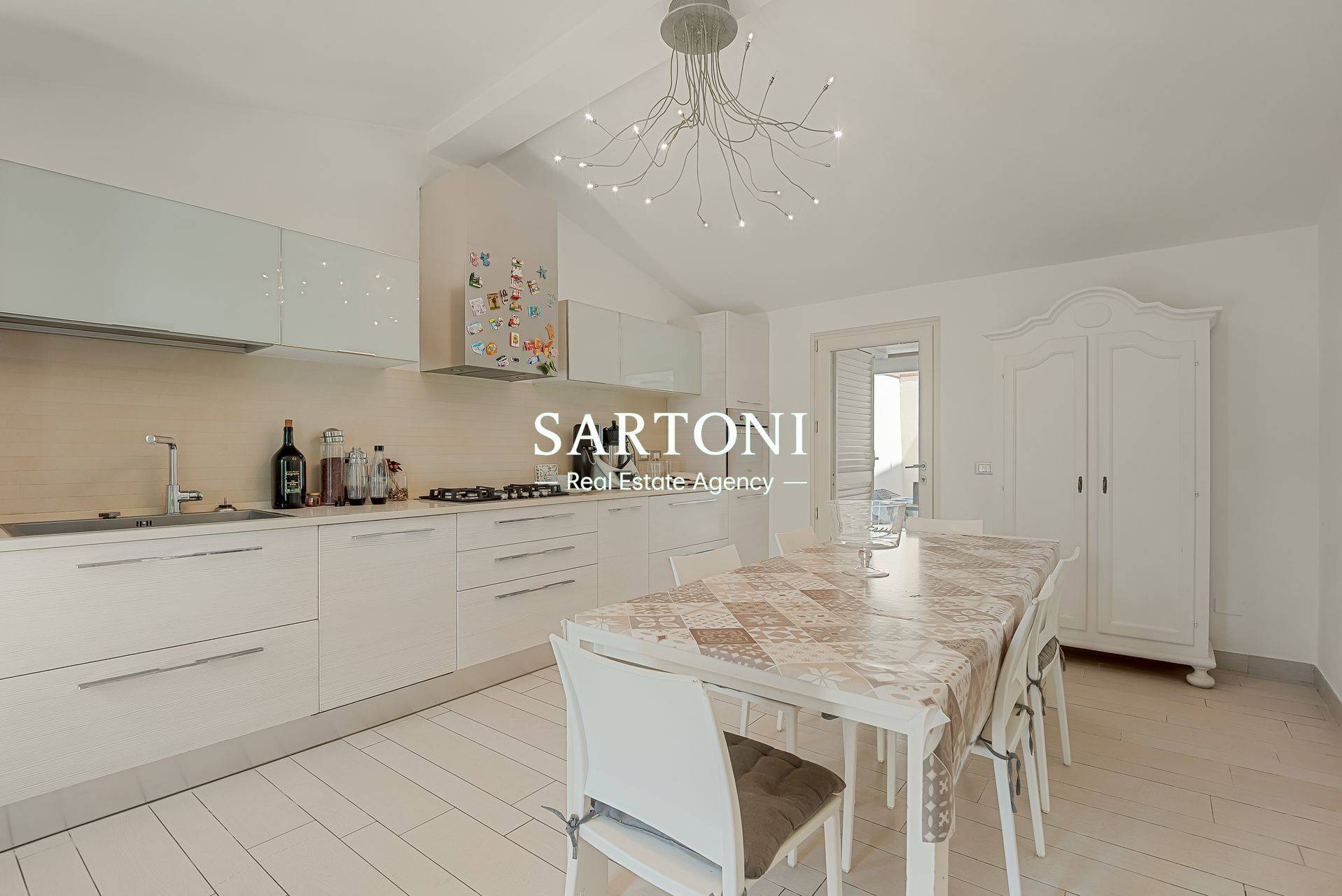 Villa in vendita a Camaiore, Lido di Camaiore