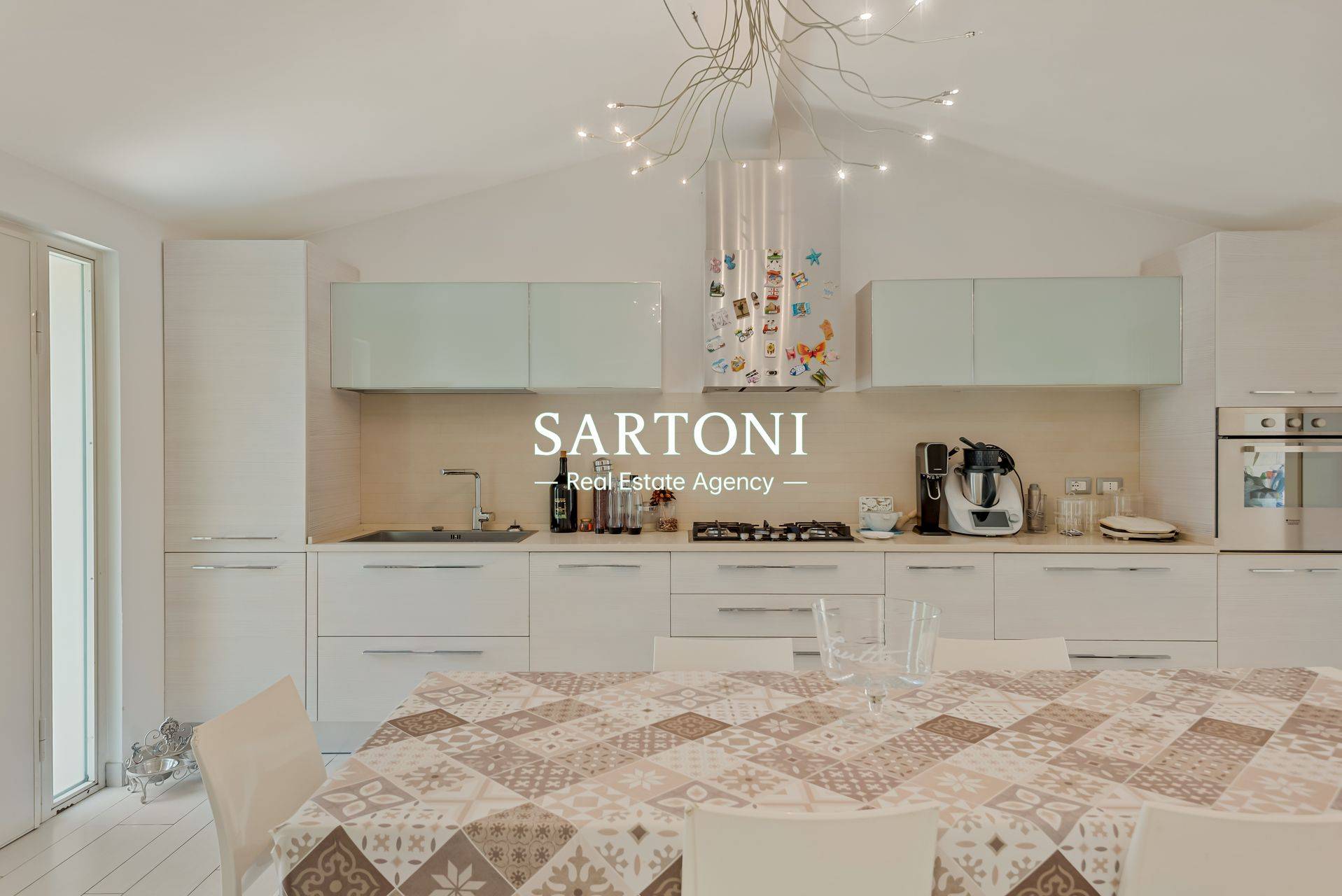 Villa in vendita a Camaiore, Lido di Camaiore