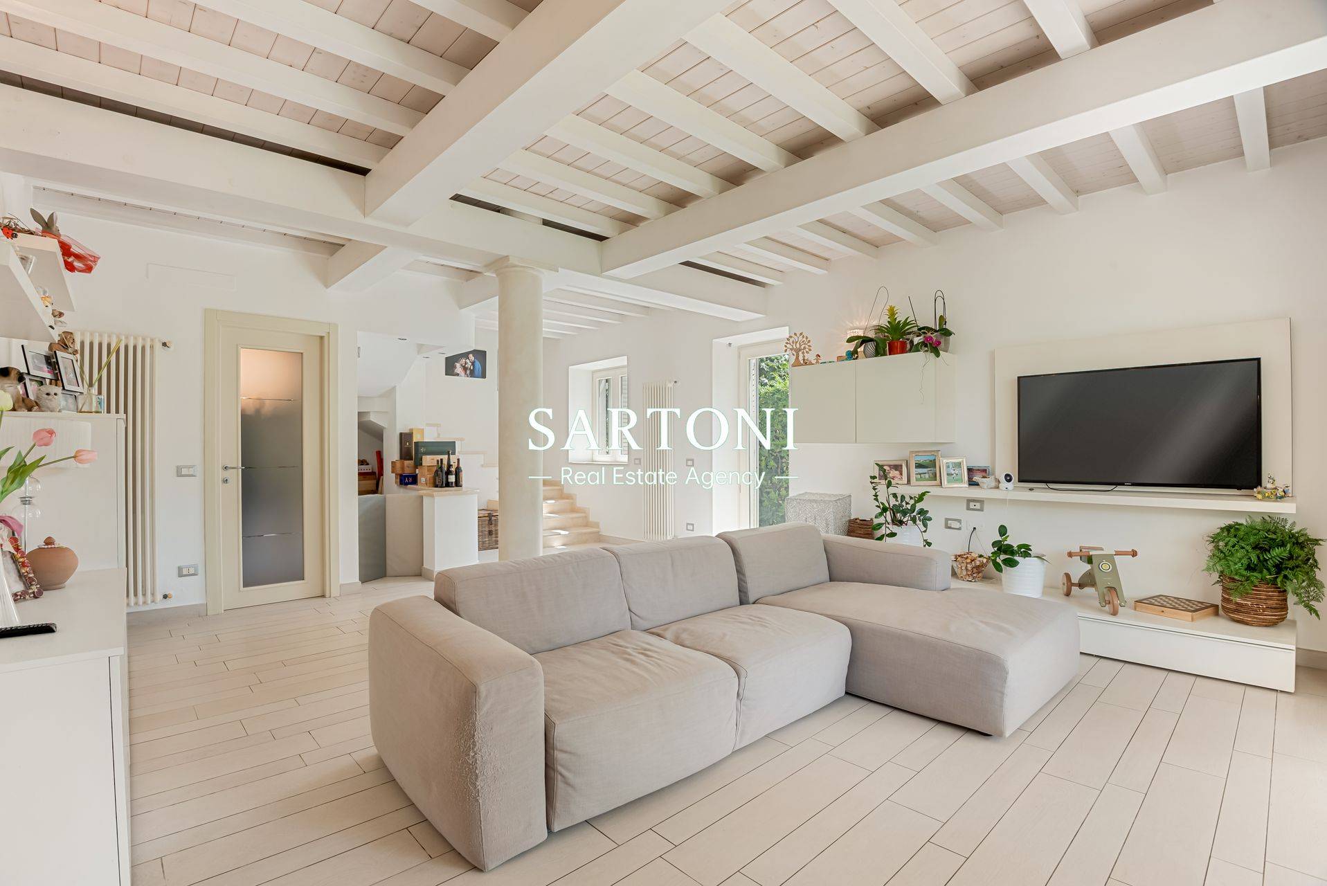 Villa in vendita a Camaiore, Lido di Camaiore