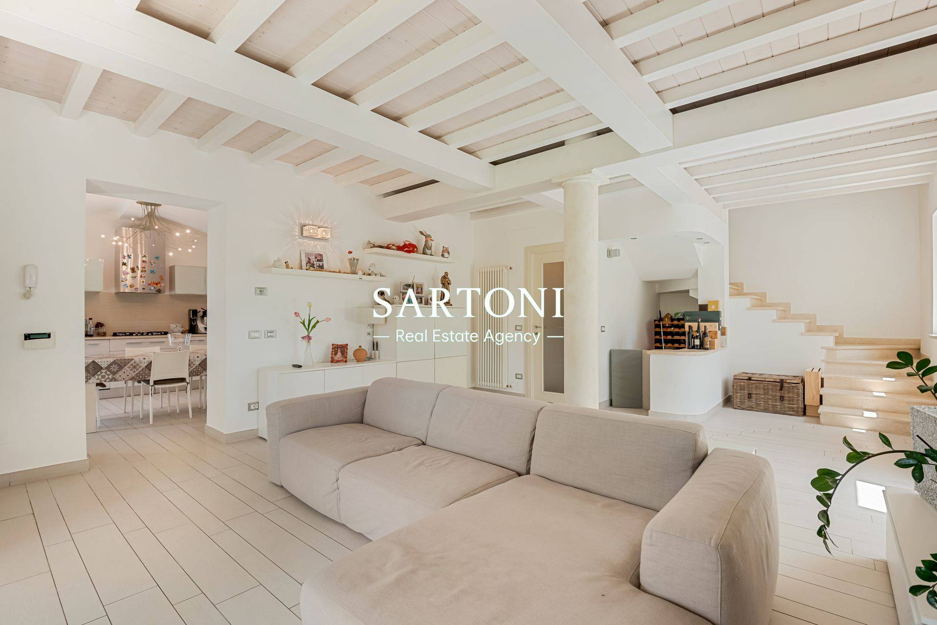 Villa in vendita a Camaiore, Lido di Camaiore