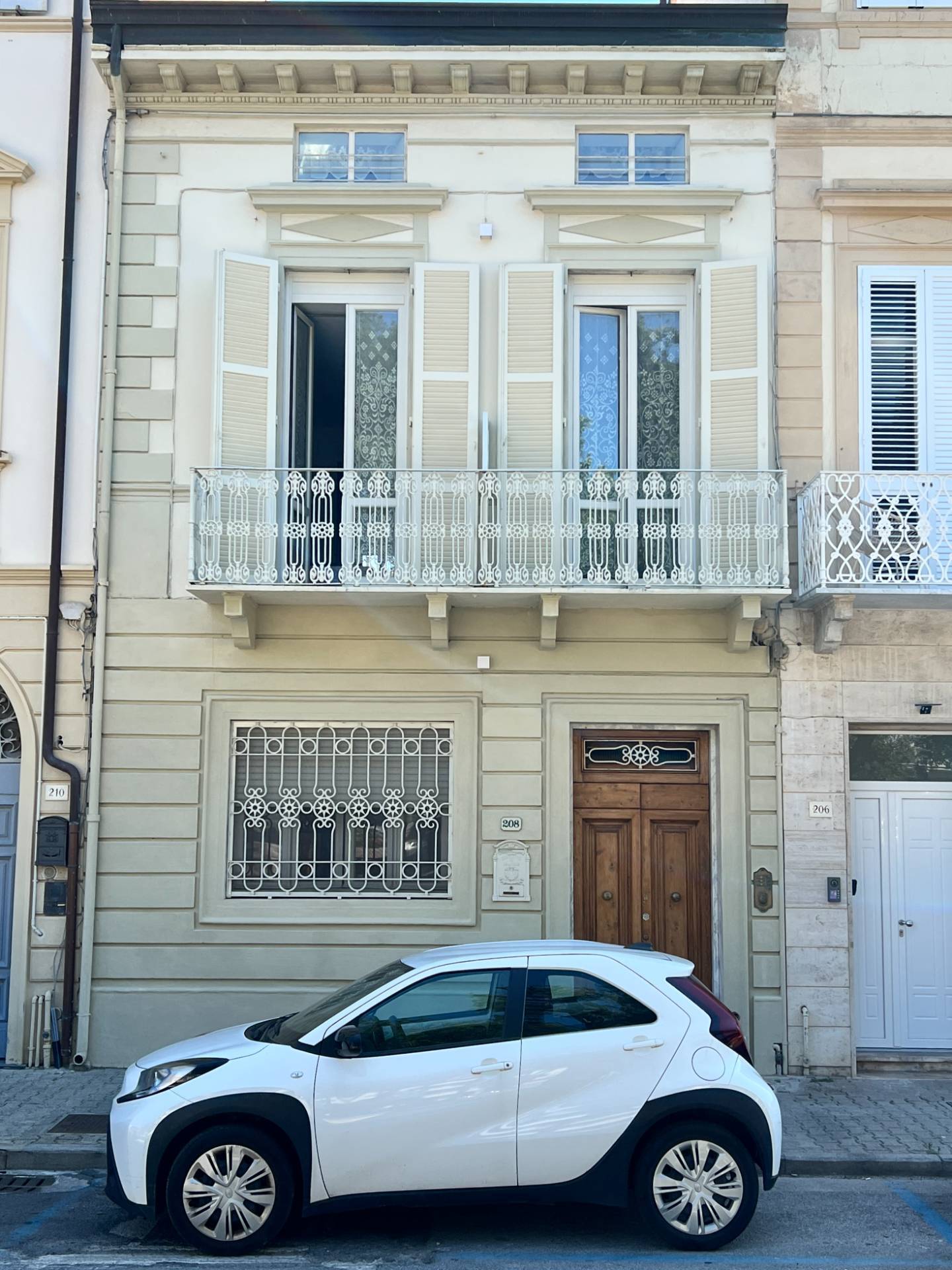 Casa indipendente in vendita a Viareggio, Centro pineta