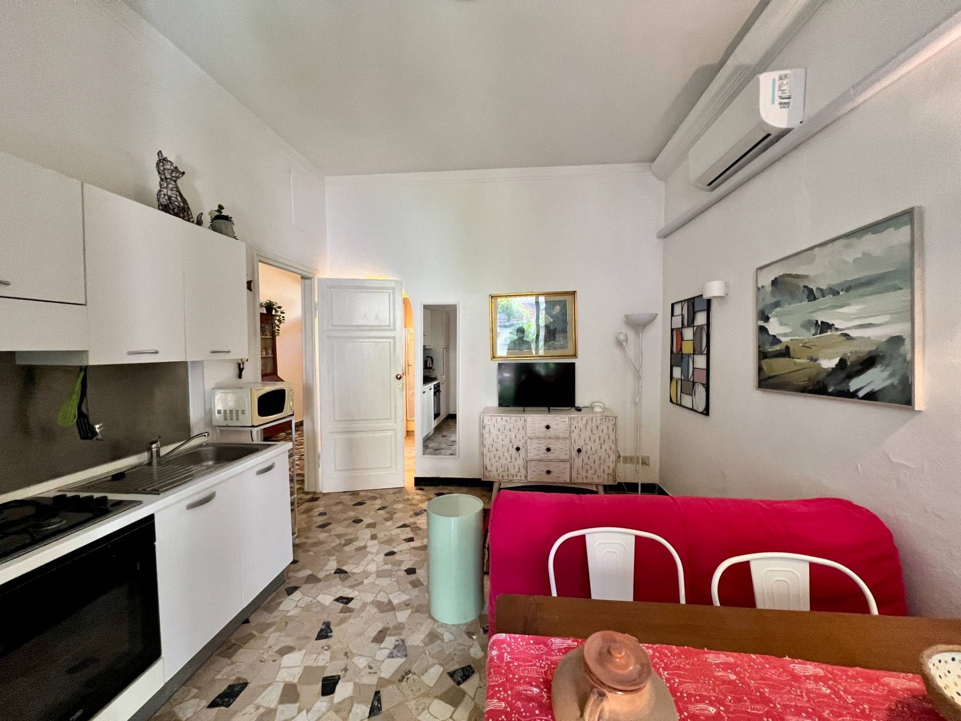 Casa indipendente in vendita a Viareggio, Centro pineta