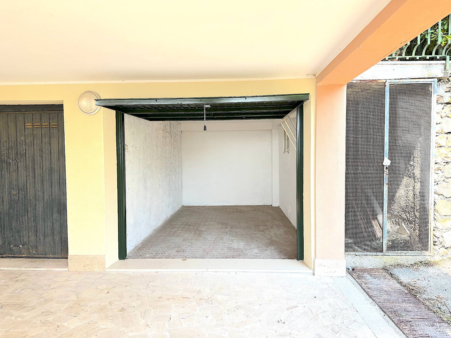 Box o garage in vendita a Moneglia, Morteo