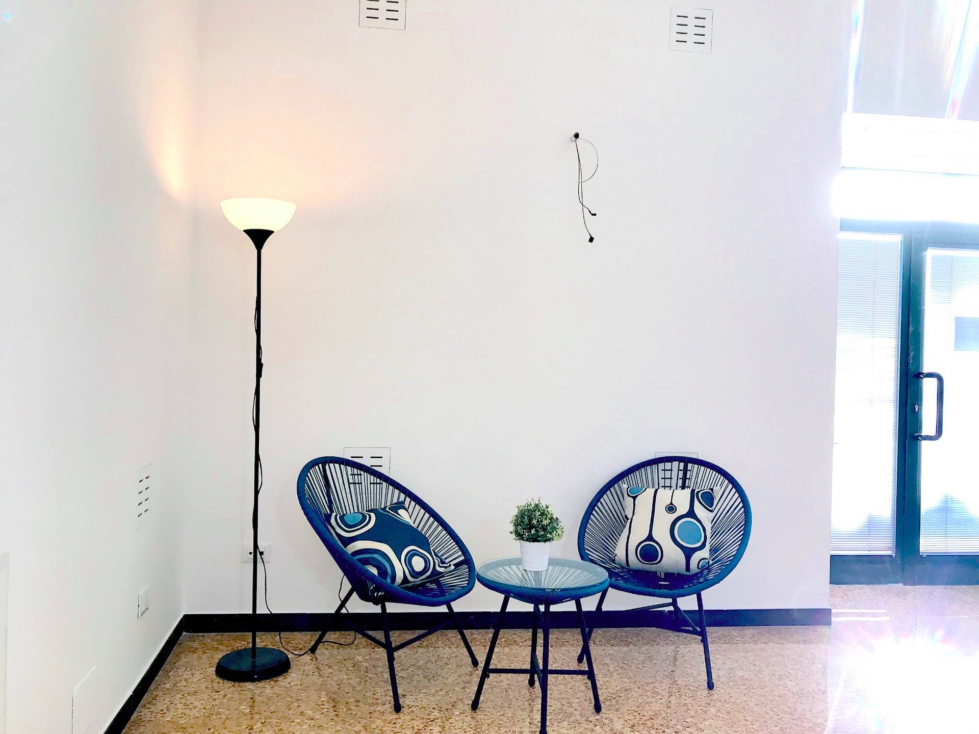 Locale commerciale in affitto a Moneglia, Centro