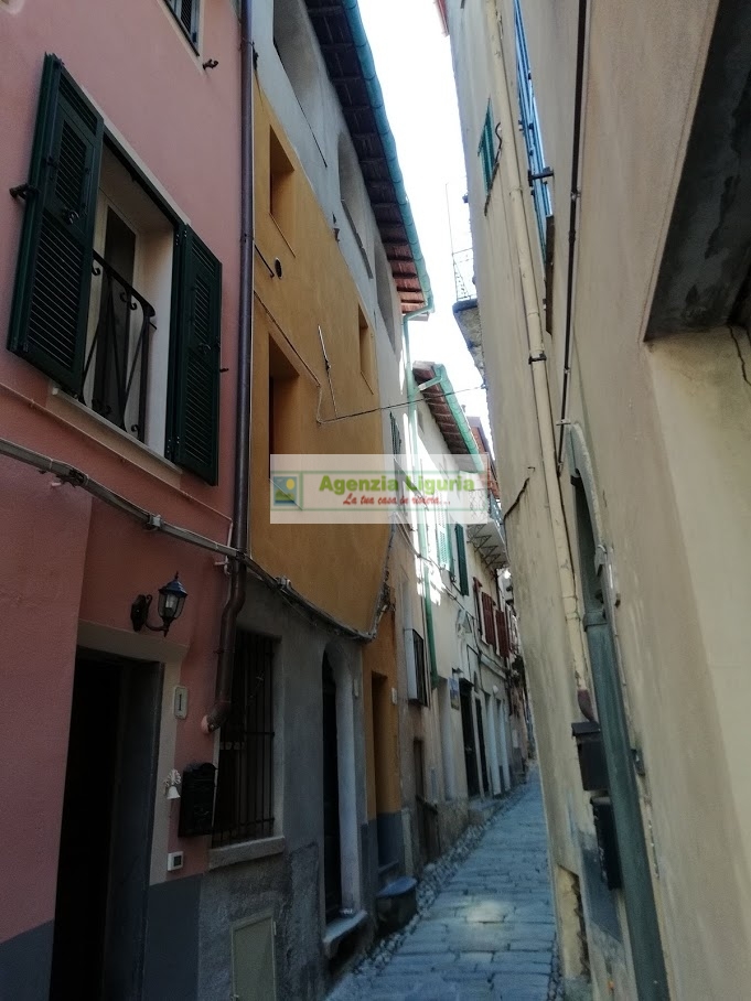 Appartamento in vendita a Perinaldo