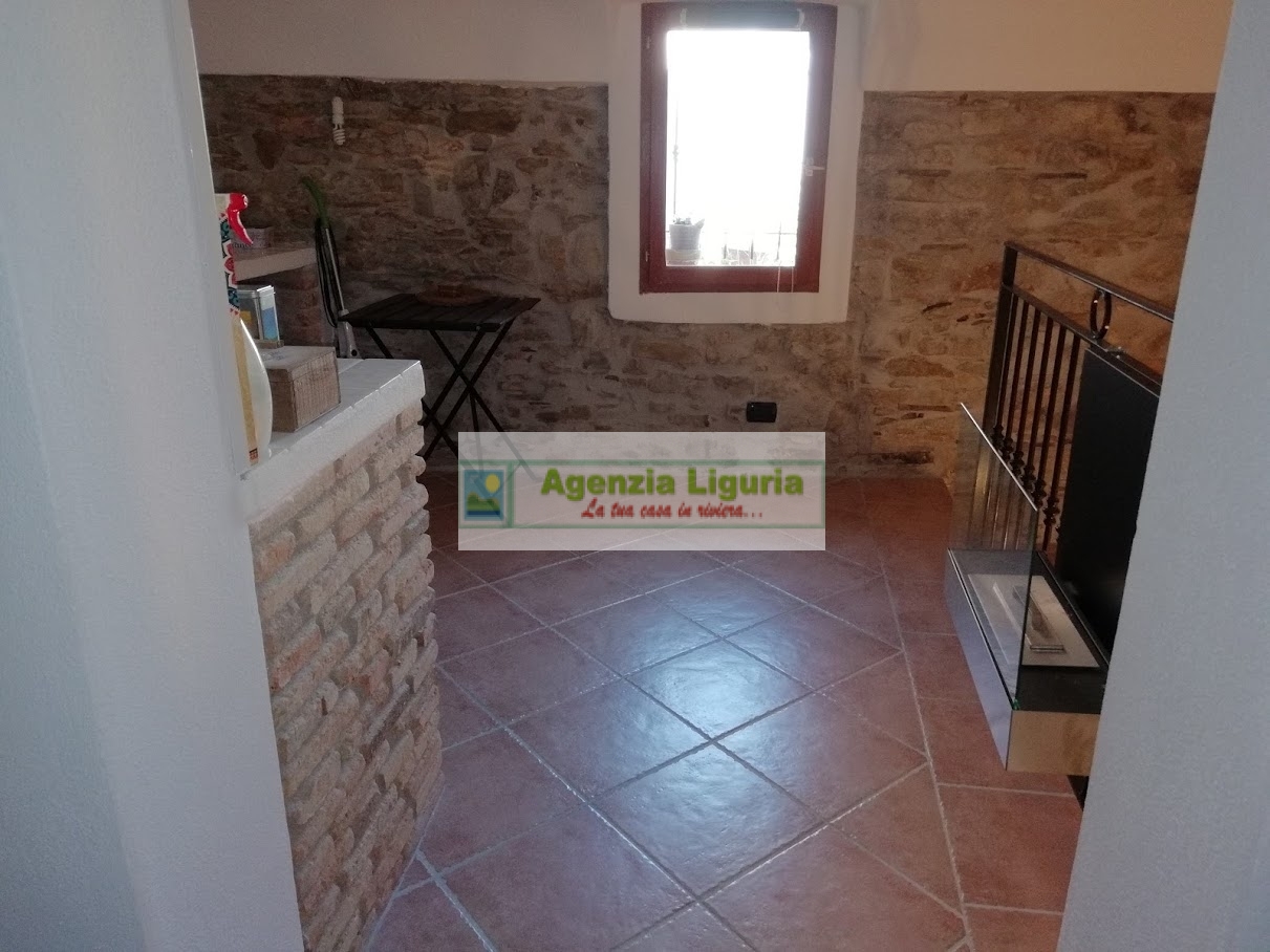 Appartamento in vendita a Perinaldo