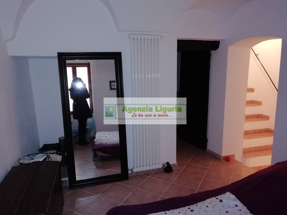 Appartamento in vendita a Perinaldo