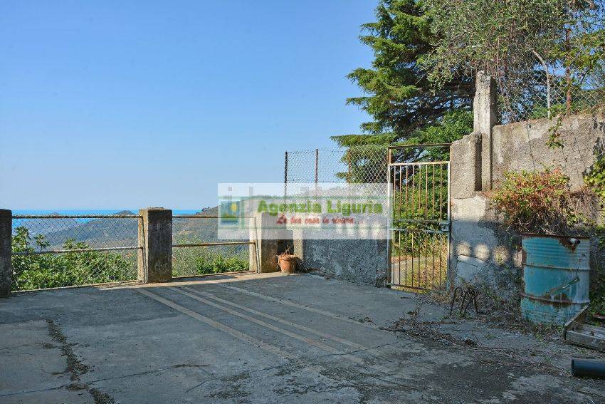 Casa indipendente in vendita a Perinaldo