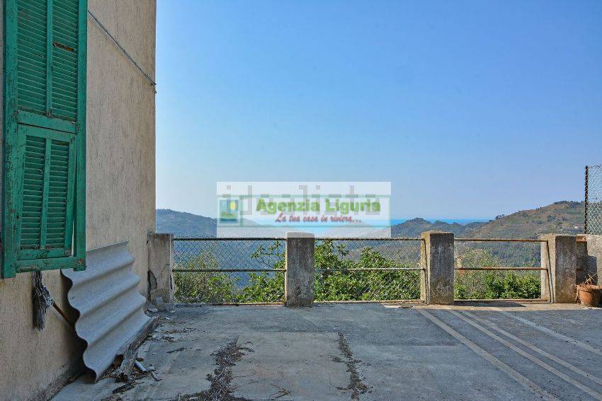 Casa indipendente in vendita a Perinaldo