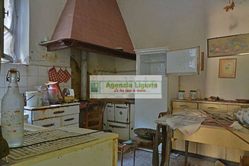 Casa indipendente in vendita a Perinaldo