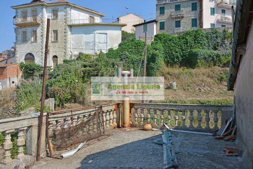 Casa indipendente in vendita a Perinaldo