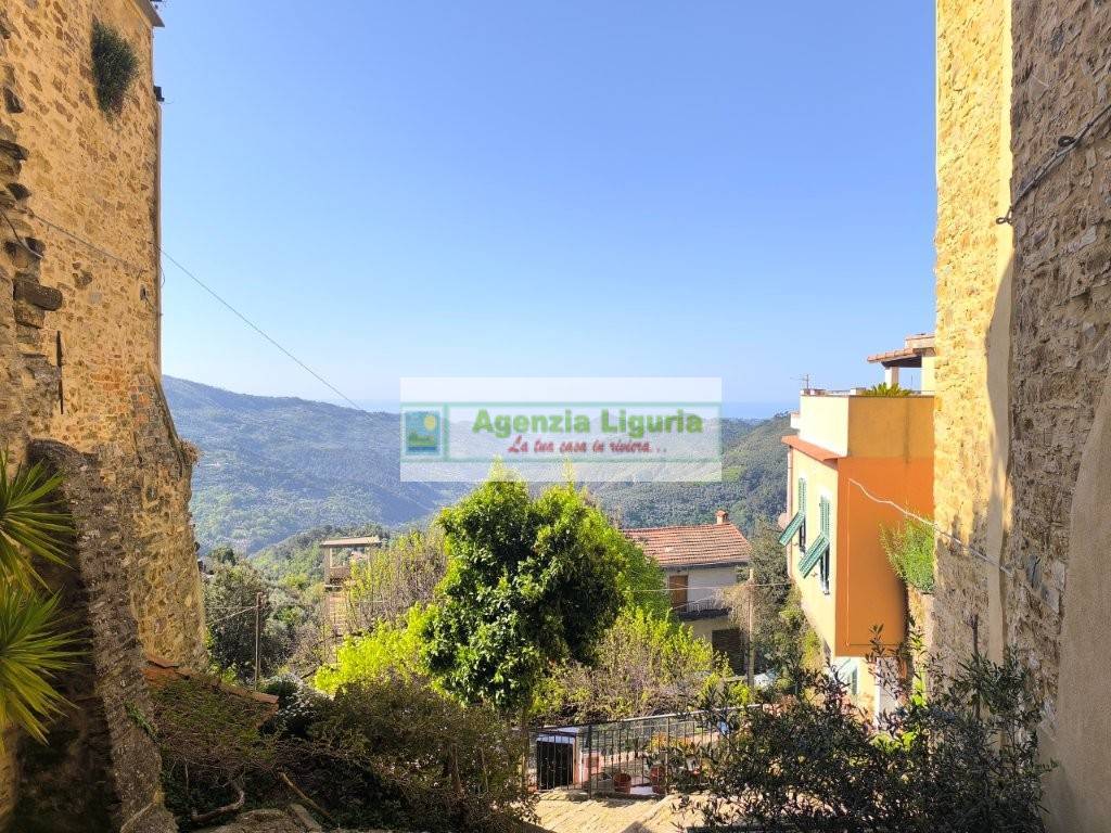 Appartamento in vendita a Perinaldo