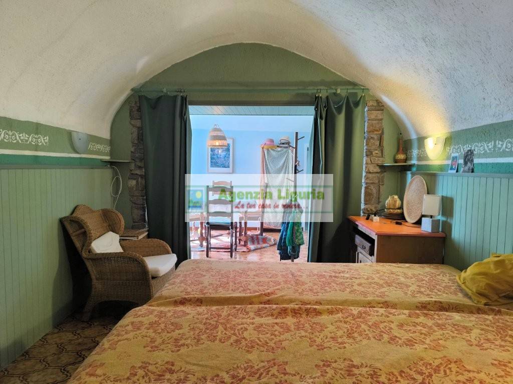 Appartamento in vendita a Perinaldo