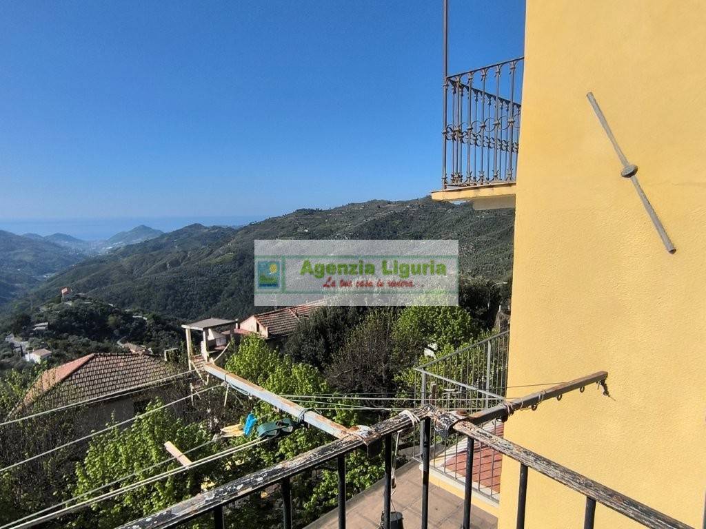 Appartamento in vendita a Perinaldo