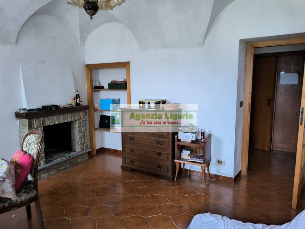 Appartamento in vendita a Perinaldo