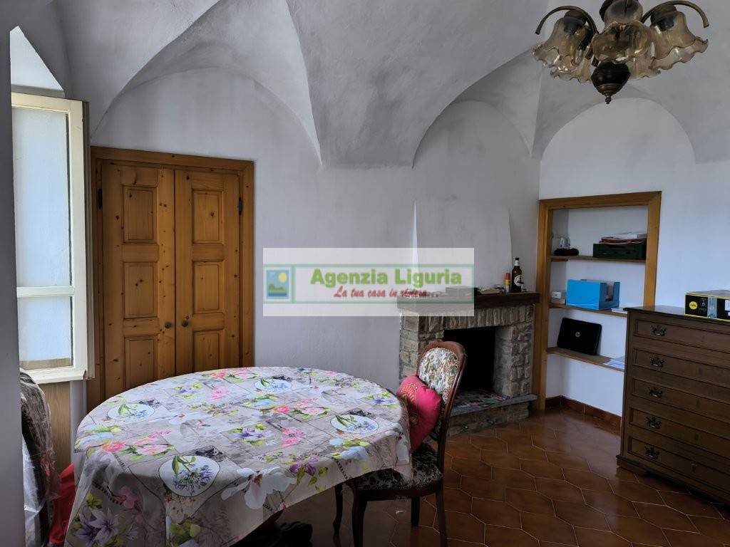 Appartamento in vendita a Perinaldo