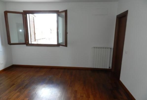 Trilocale arredato in affitto, Cascina san frediano a settimo