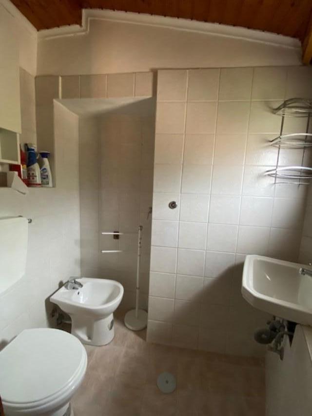 Bilocale arredato in affitto, Buti la croce