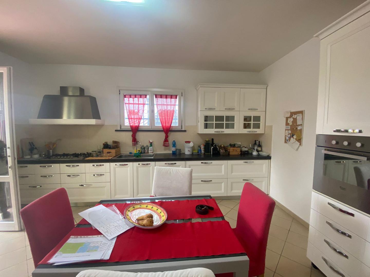 Villa Bifamiliare con giardino, Cascina titignano