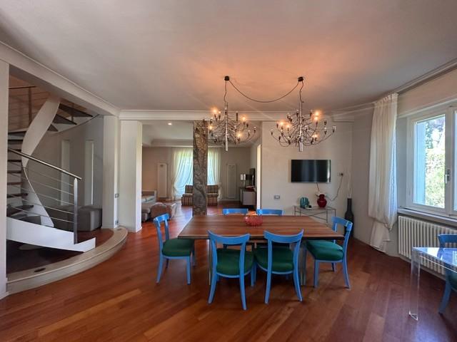 Villa Bifamiliare con giardino, Pisa tirrenia