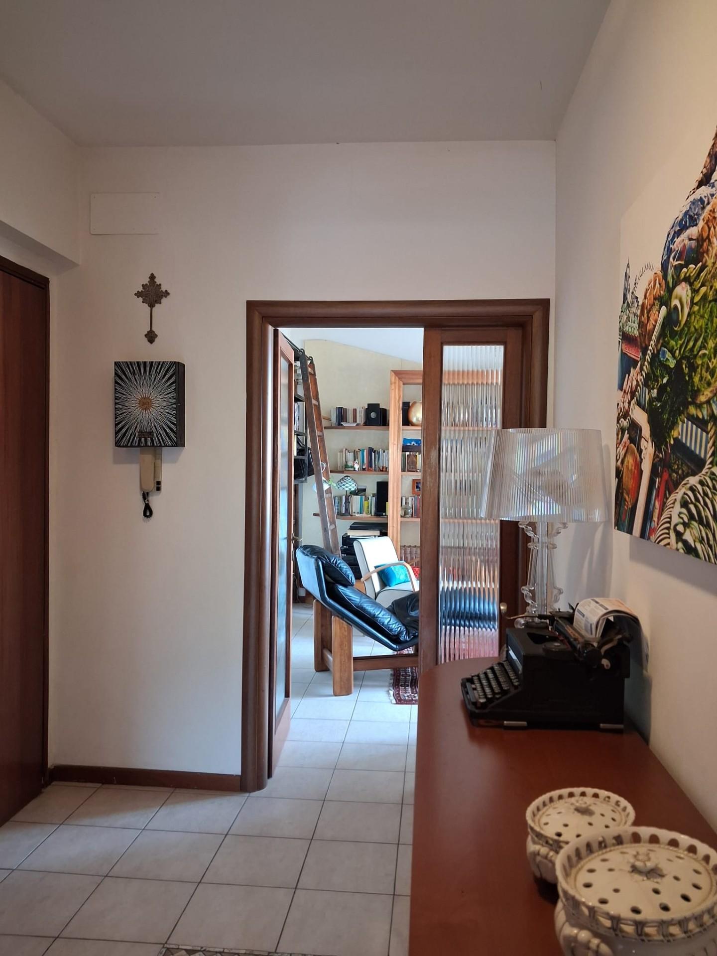 Appartamento in vendita a Cascina