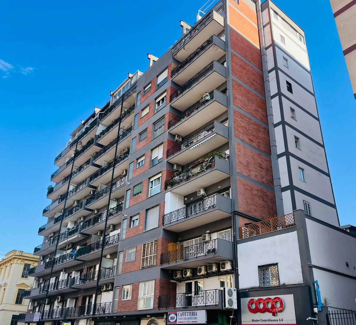 Quadrilocale in affitto a Napoli