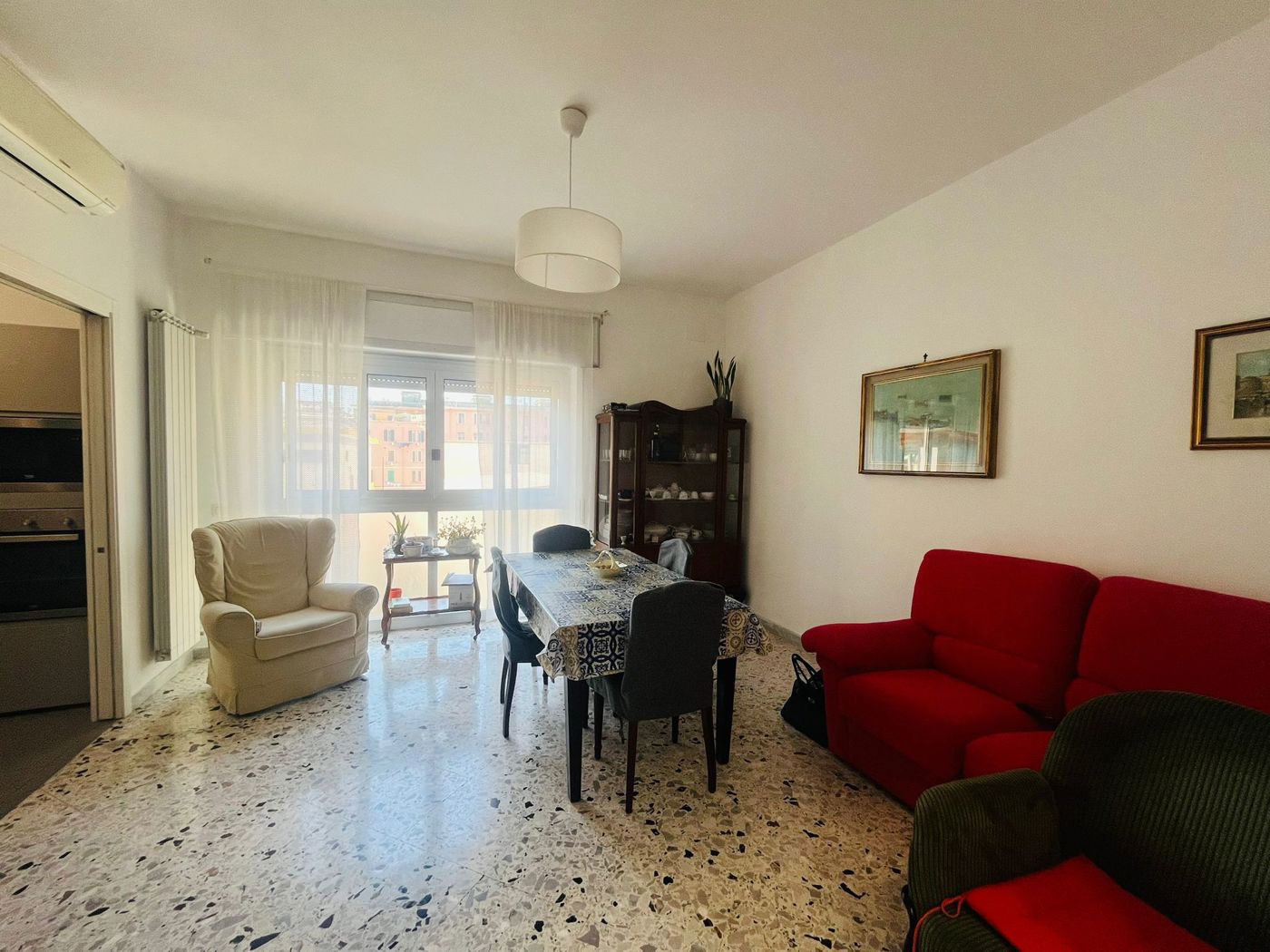 Quadrilocale in affitto a Napoli