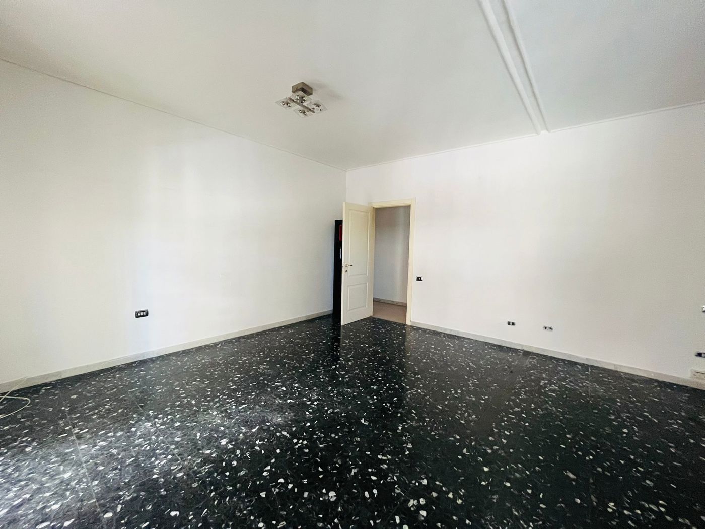 Quadrilocale in affitto a Napoli