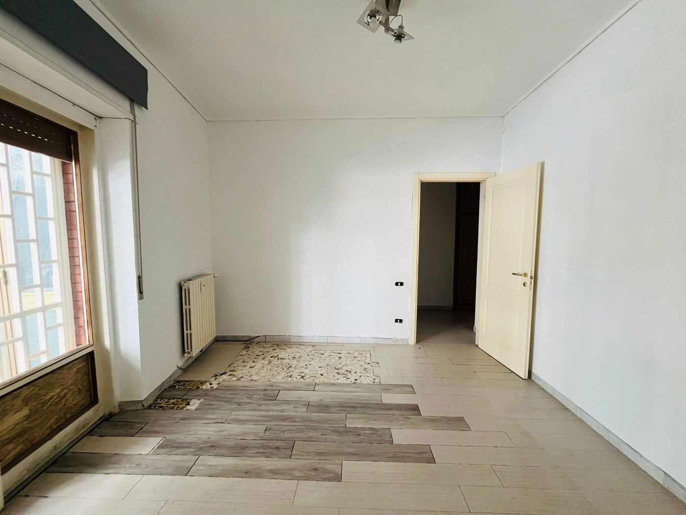 Quadrilocale in affitto a Napoli
