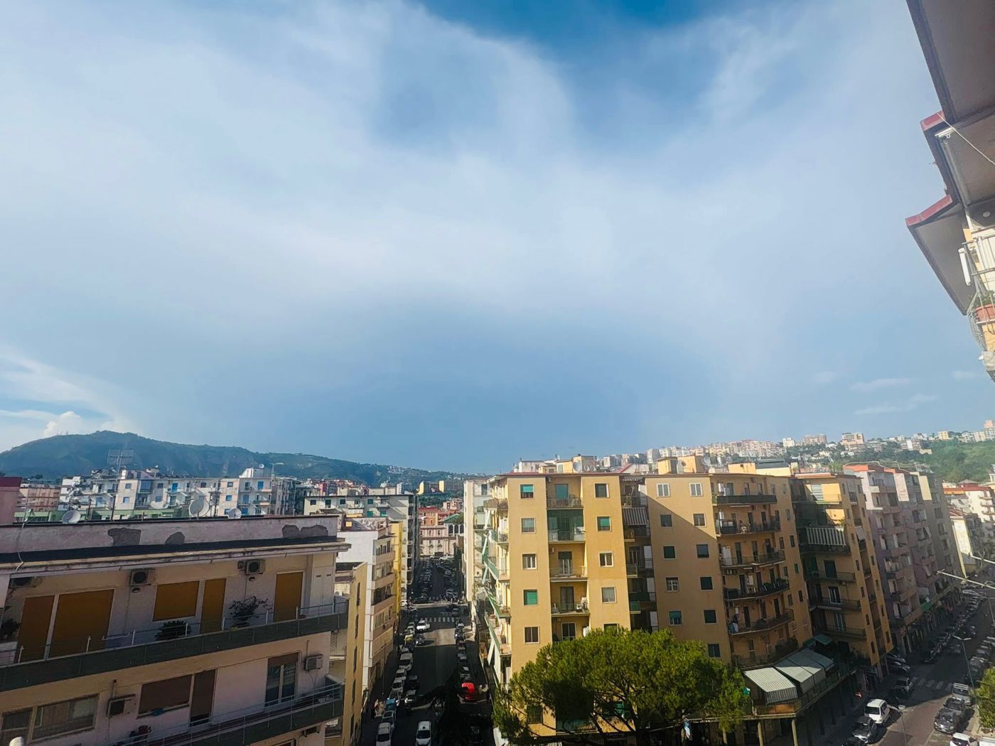 Trilocale in affitto a Napoli