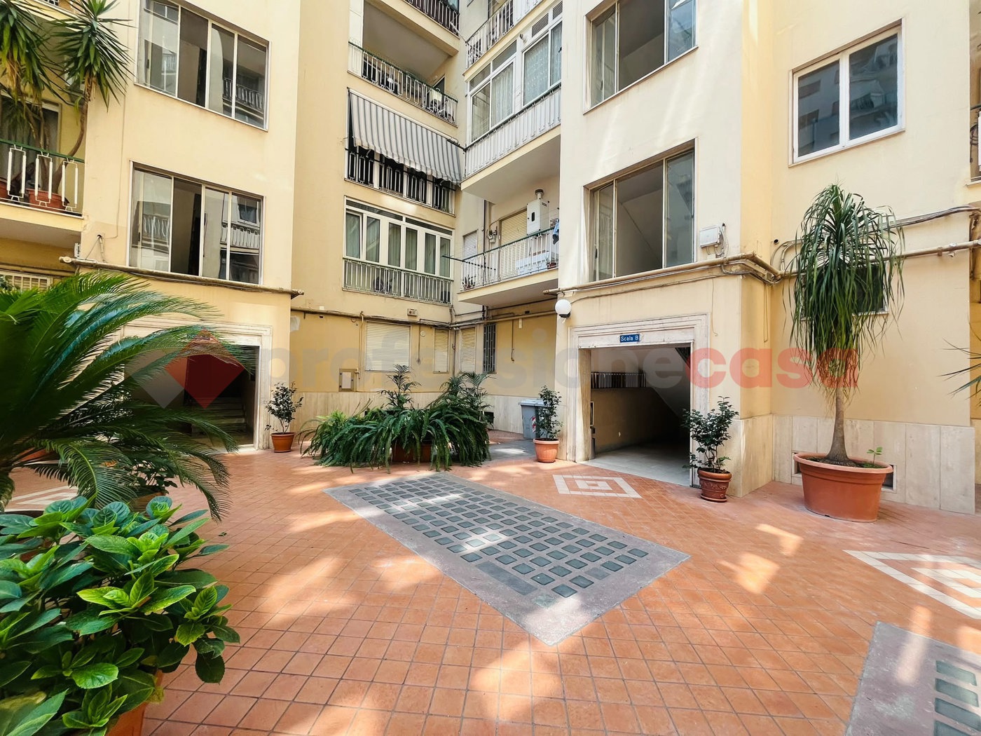 Appartamento in vendita a Napoli