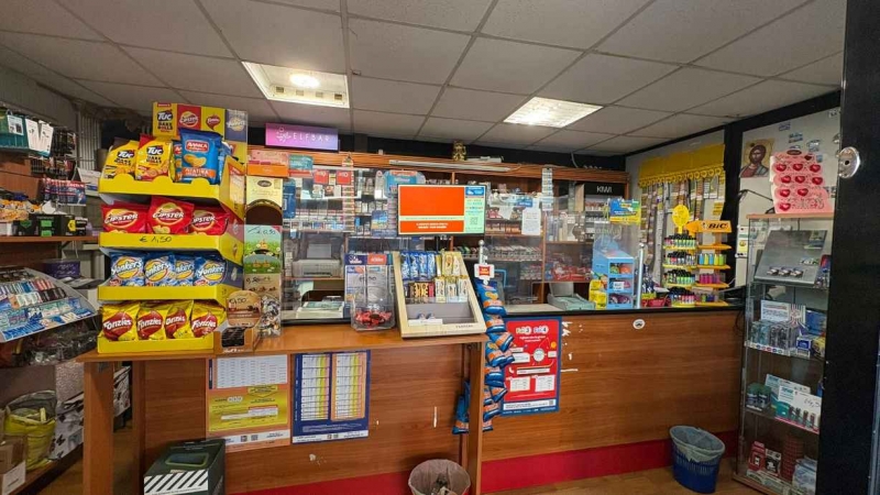 Attivit� commerciale classe A4 a Bari