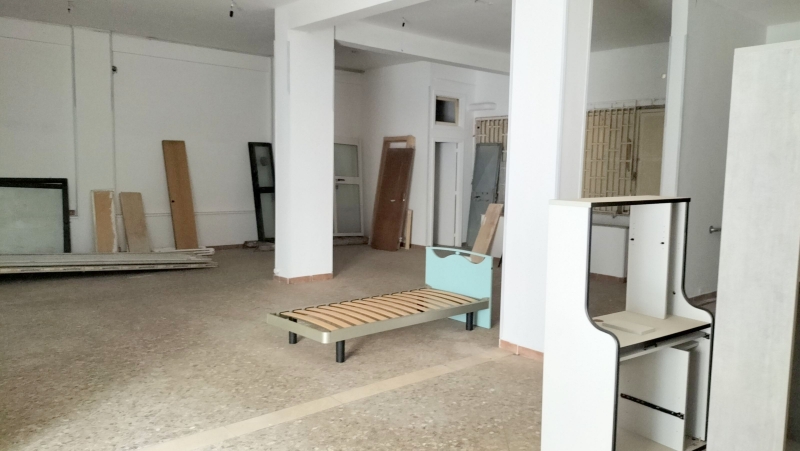 Locale commerciale da ristrutturare a Sannicandro di Bari