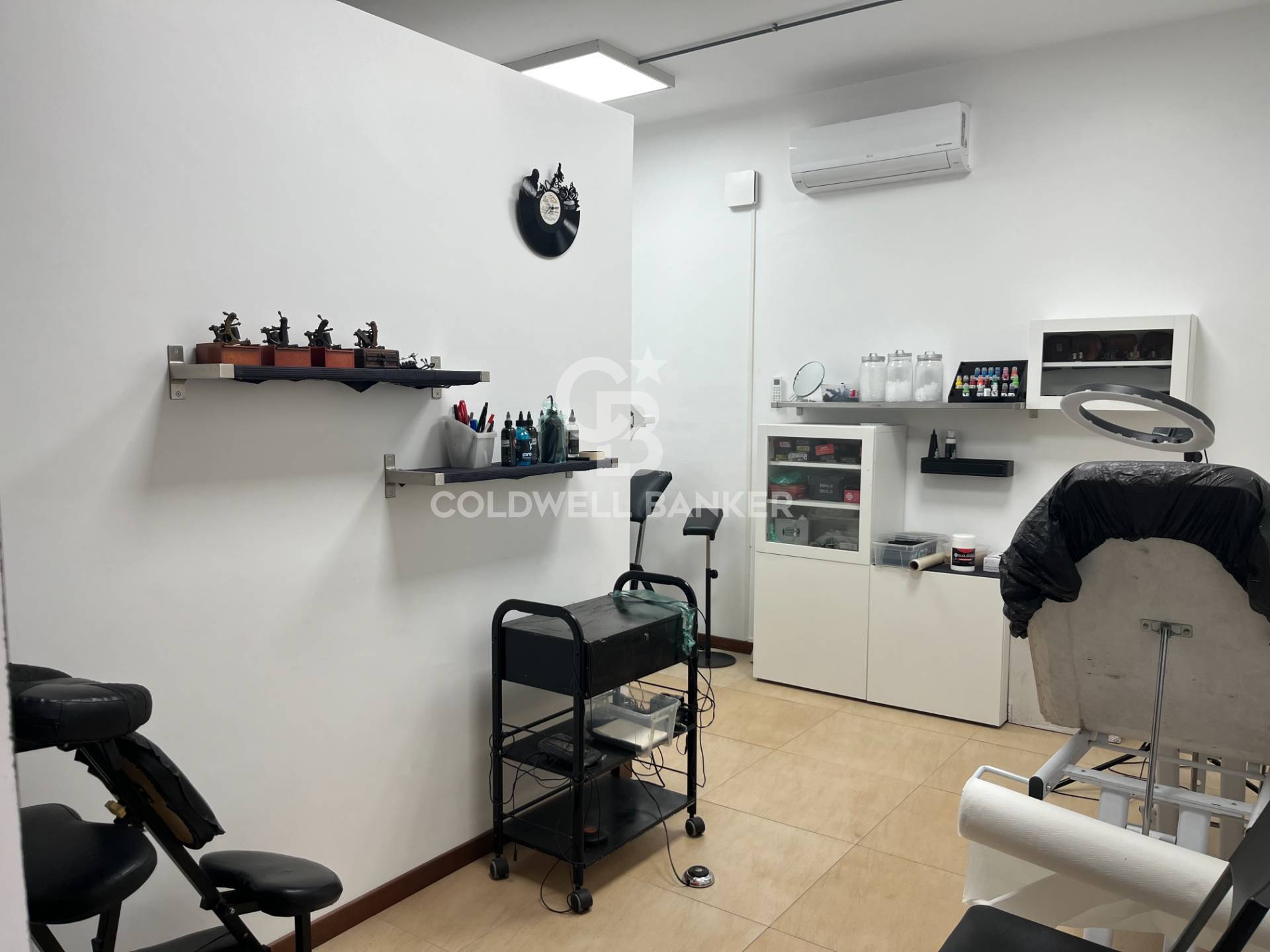 Locale commerciale in affitto a Ardea, Tor San Lorenzo