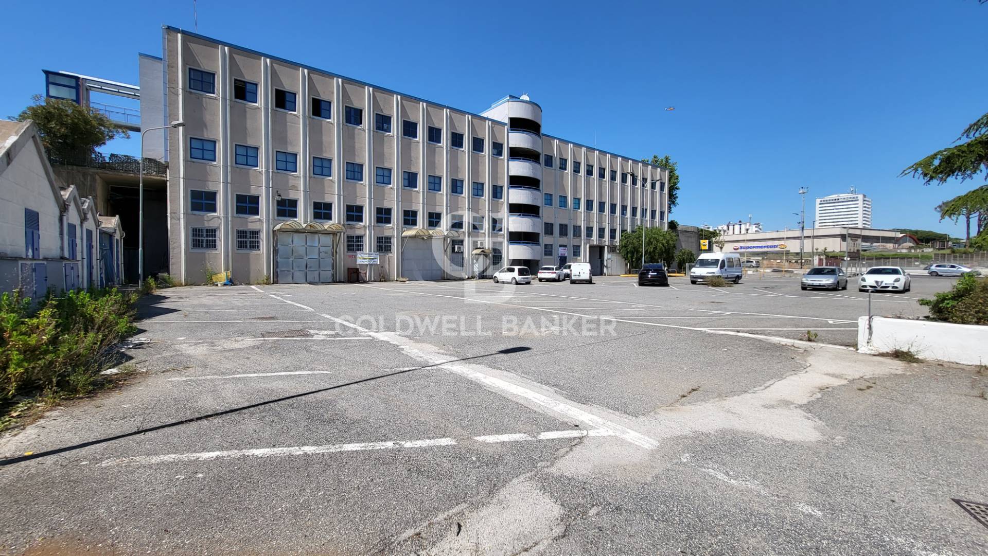 Magazzino in affitto a Pomezia, Centro