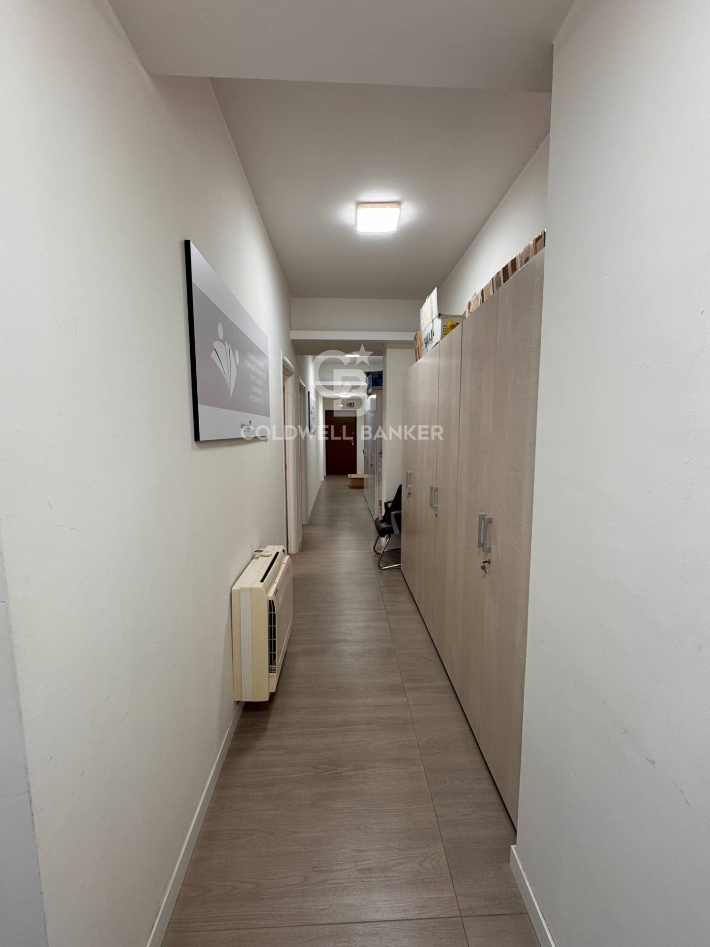 Ufficio in affitto a Pomezia, Centro