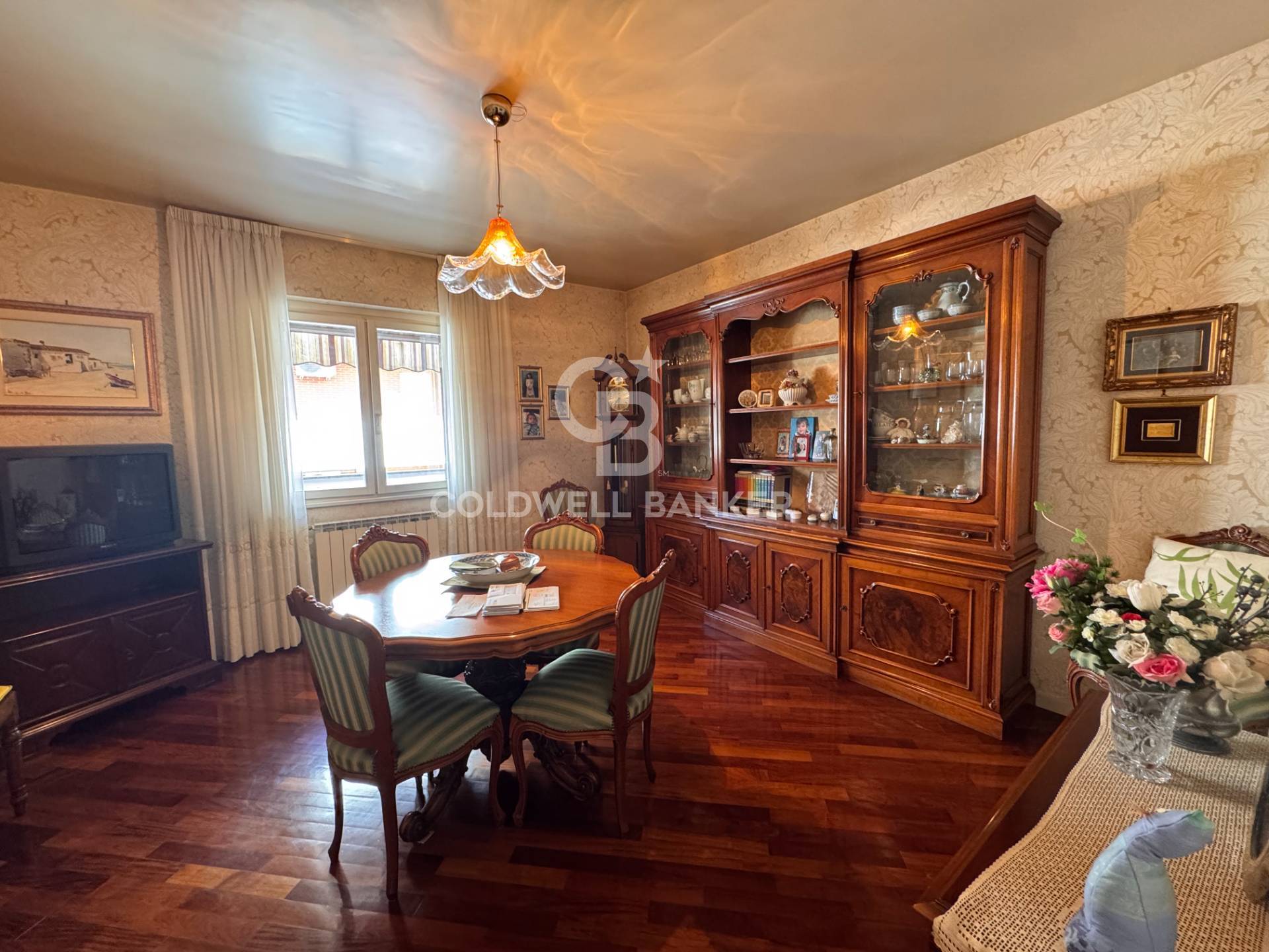 Appartamento in vendita a Pomezia, Centro