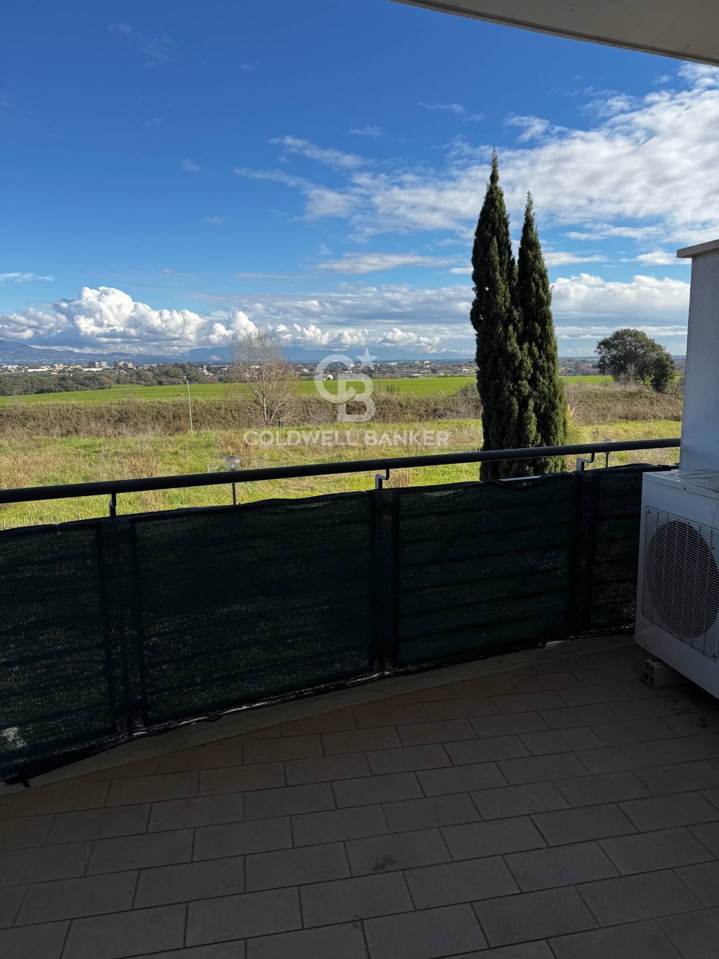 Appartamento in affitto a Pomezia, Sughereta