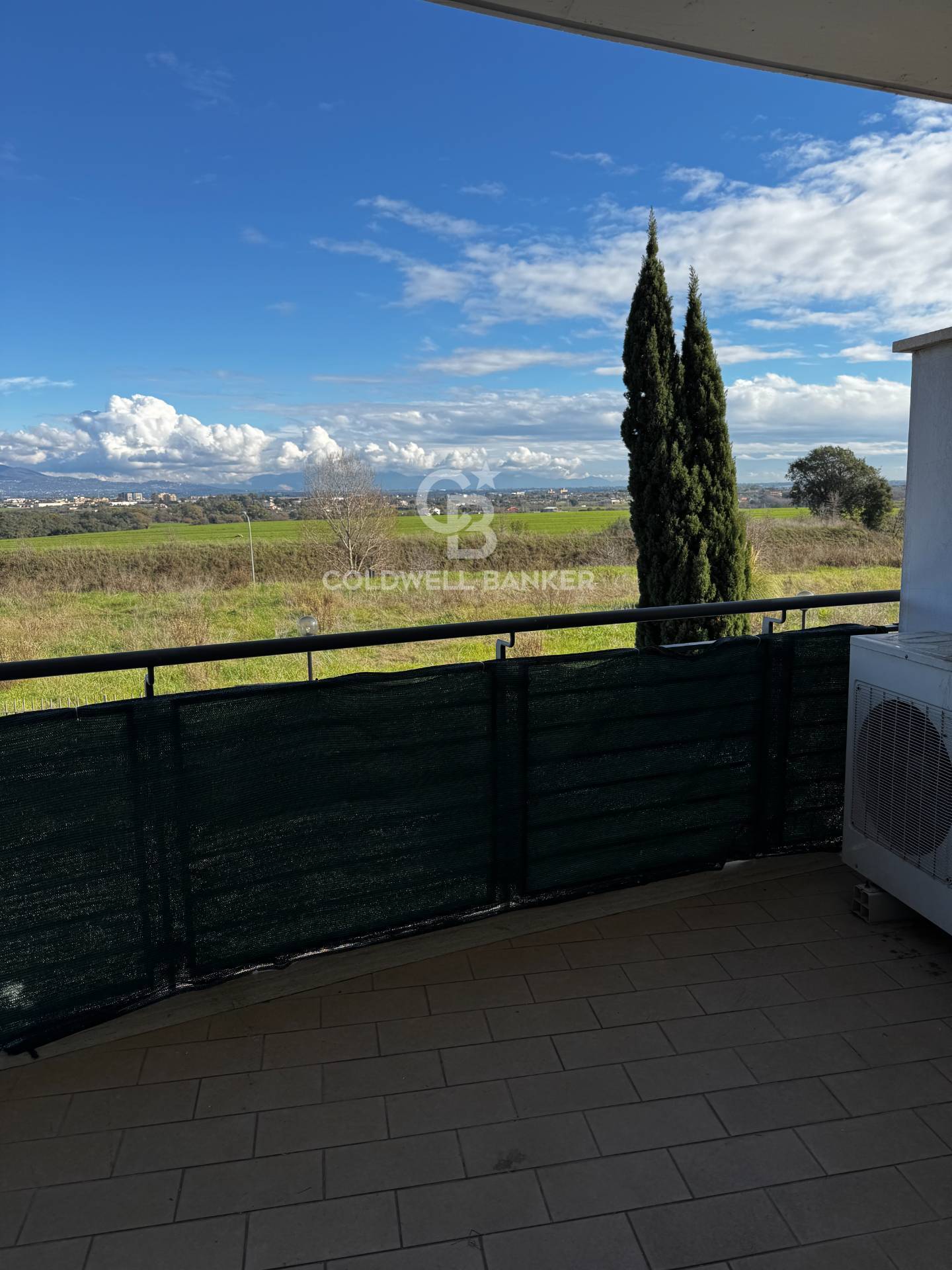 Appartamento in affitto a Pomezia, Sughereta