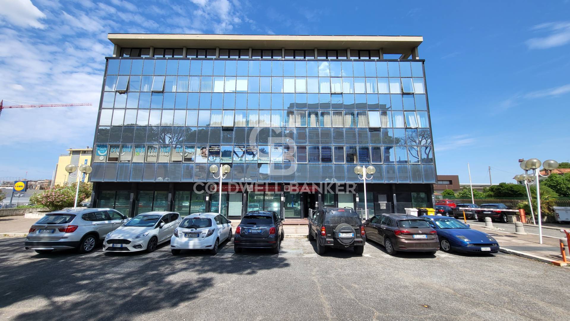 Ufficio in affitto a Pomezia, Centro
