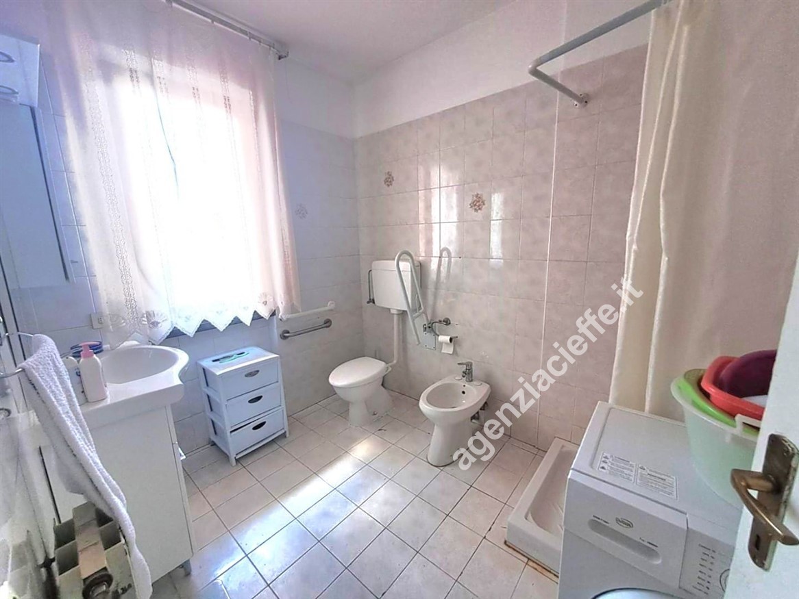 Villa con giardino a Forte dei Marmi