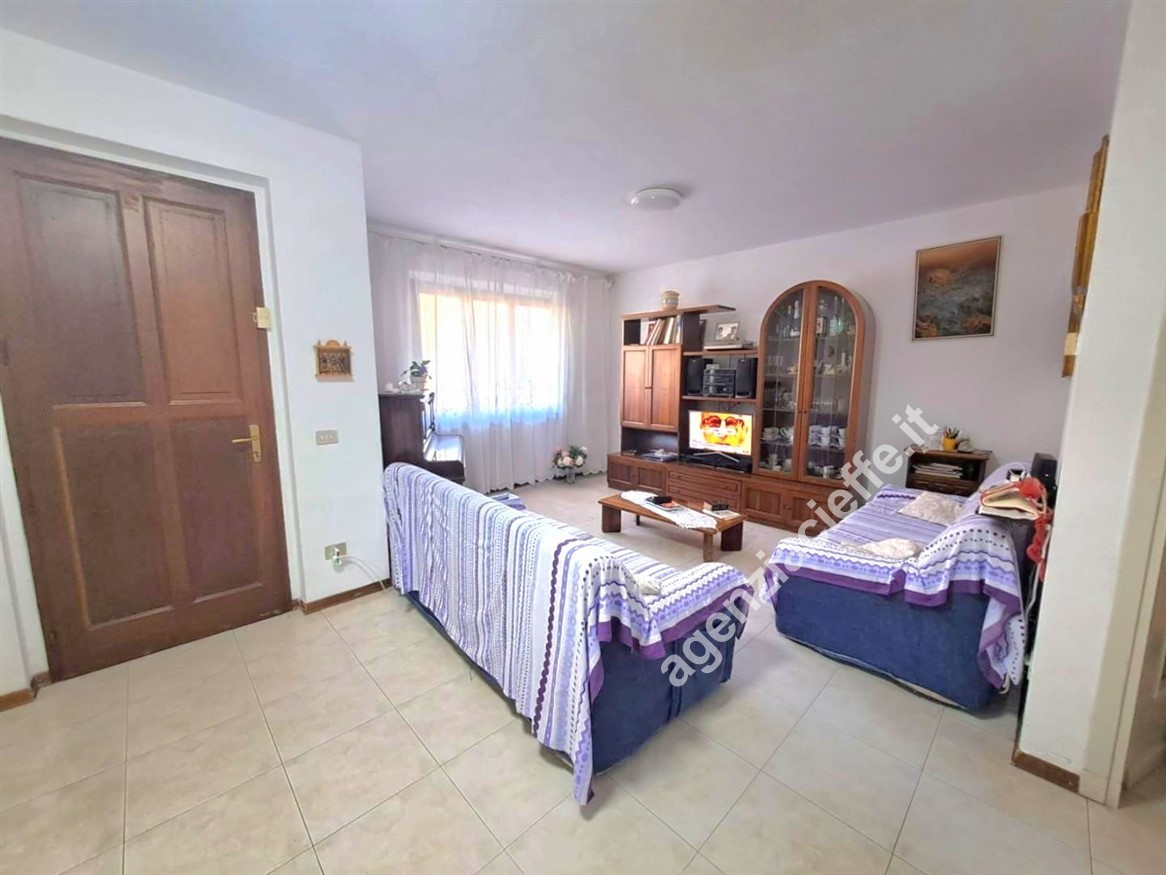 Villa con giardino a Forte dei Marmi