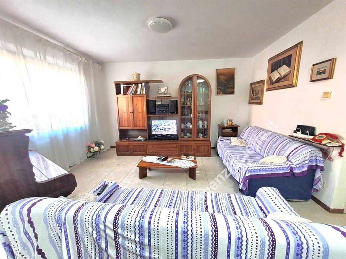 Villa con giardino a Forte dei Marmi